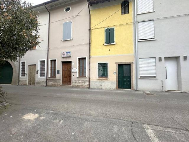 Villa Indipendente in vendita a Calvisano, Lombardia