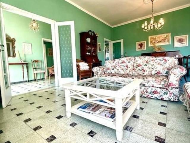 Villa Indipendente in vendita a Camaiore, Toscana