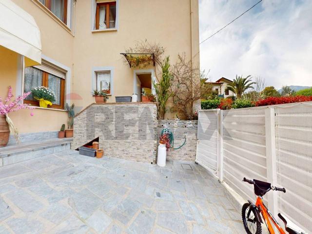 Villa Indipendente in vendita a Marignana, Camaiore