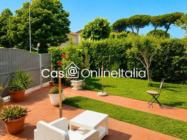 Villa Indipendente in vendita a Camaiore, Toscana