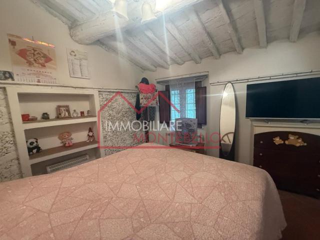 Villa Indipendente in vendita a Vado, Camaiore
