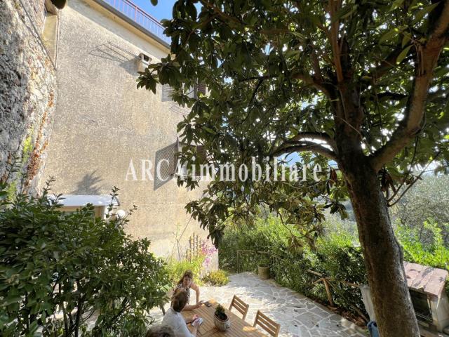 Villa Indipendente in vendita a Santa Lucia, Camaiore