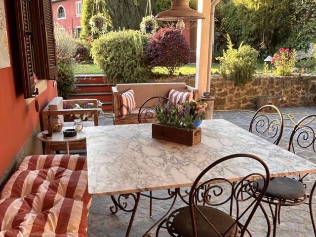 Villa Indipendente in vendita a Camaiore, Toscana