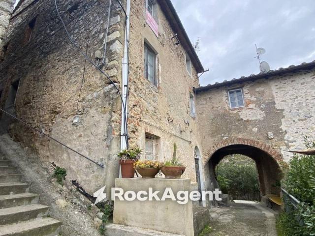 Villa Indipendente in vendita a Camaiore, Toscana