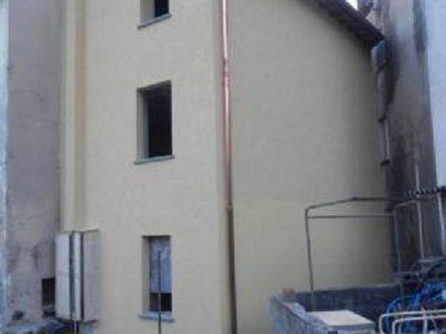 Villa Indipendente in vendita a Camaiore, Toscana