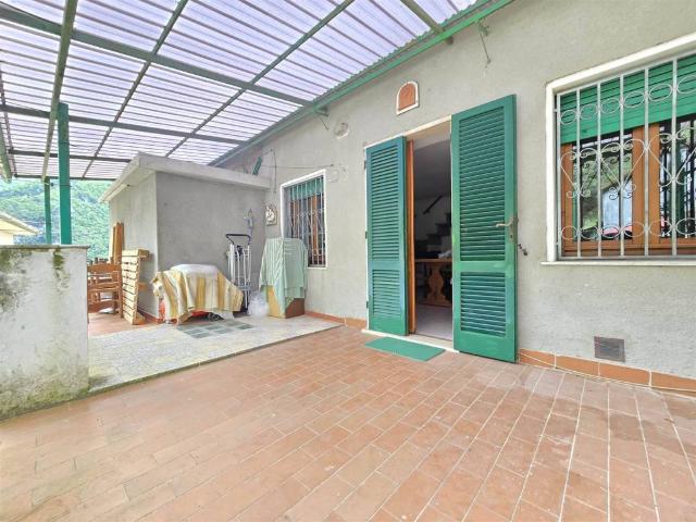Villa Indipendente in vendita a Camaiore, Toscana