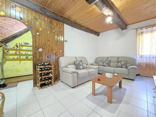 Villa Indipendente in vendita a Camaiore, Toscana