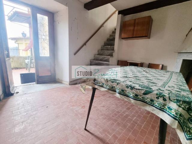 Villa Indipendente in vendita a Camaiore, Toscana