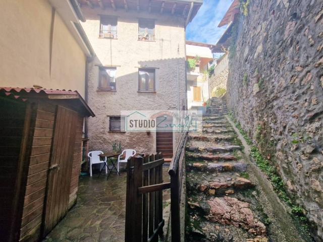 Villa Indipendente in vendita a Casette, Camaiore