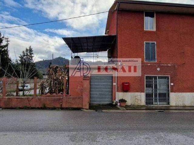 Villa Indipendente in vendita a Camaiore, Toscana
