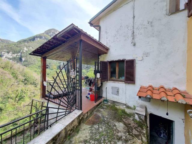 Villa Indipendente in vendita a Camaiore, Toscana