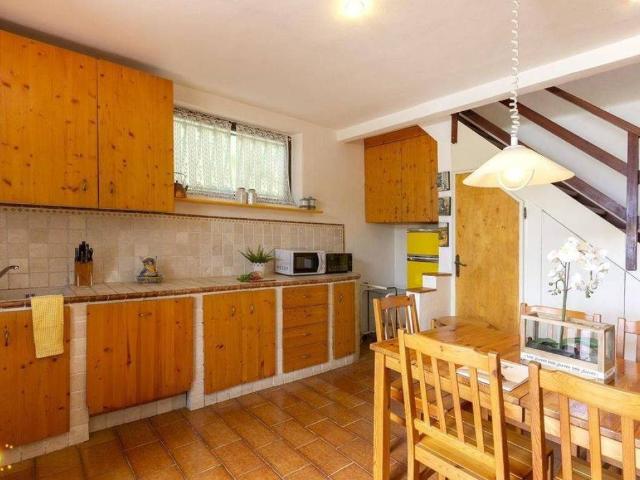 Villa Indipendente in vendita a Montemagno, Camaiore