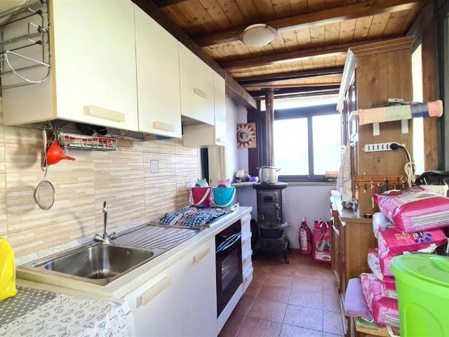 Villa Indipendente in vendita a Camaiore, Toscana