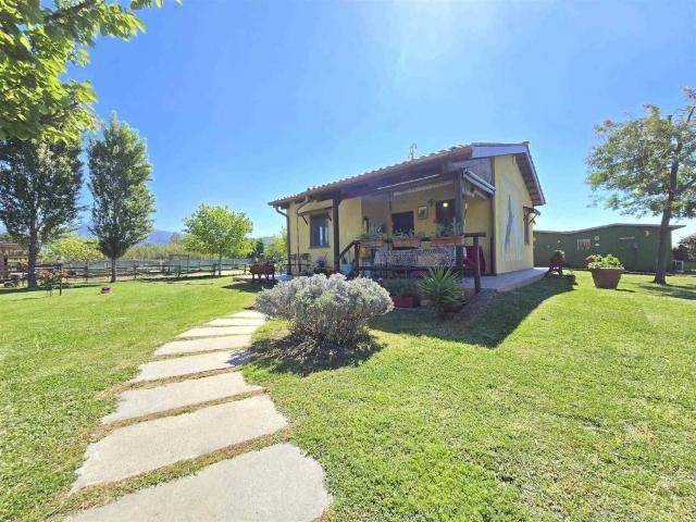 Villa Indipendente in vendita a Caravello, Camaiore