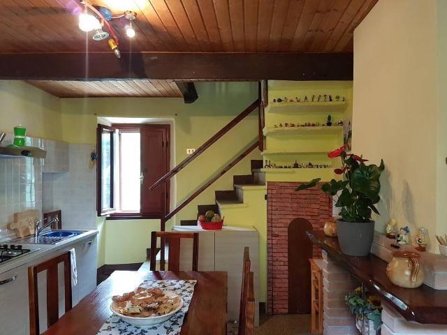 Villa Indipendente in vendita a Camaiore, Toscana
