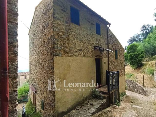 Villa Indipendente in vendita a Camaiore, Toscana