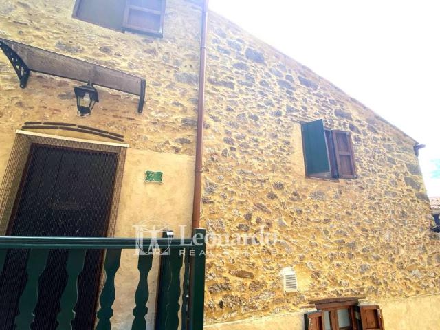 Villa Indipendente in vendita a Camaiore, Toscana