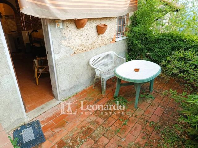 Villa Indipendente in vendita a Fibbiano, Camaiore