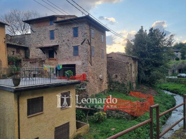 Villa Indipendente in vendita a Camaiore, Toscana
