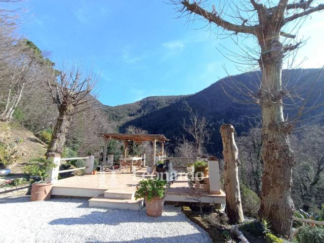 Villa Indipendente in vendita a Casoli, Camaiore
