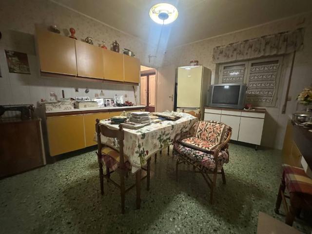 Villa Indipendente in vendita a Paduletto, Camaiore