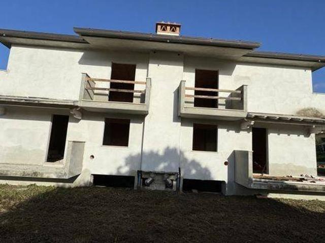 Villa Indipendente in vendita a Caravello, Camaiore