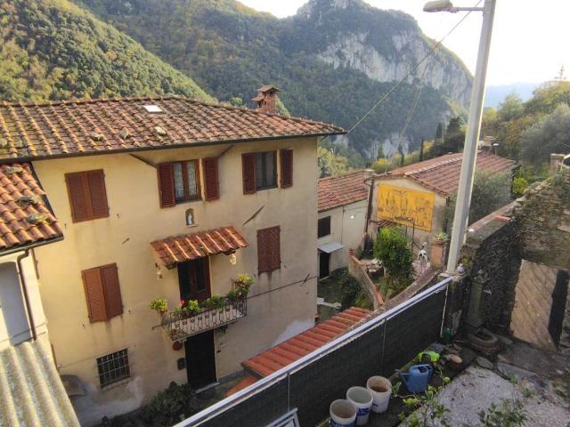 Villa Indipendente in vendita a Casoli, Camaiore