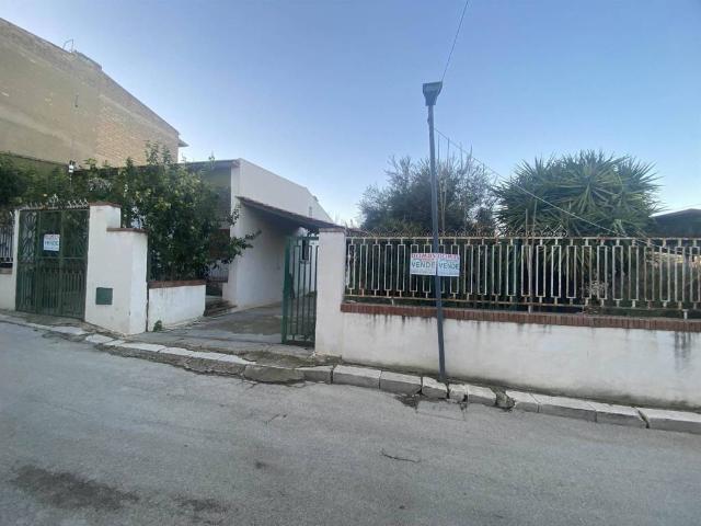 Villa Indipendente in vendita a Camastra, Sicilia