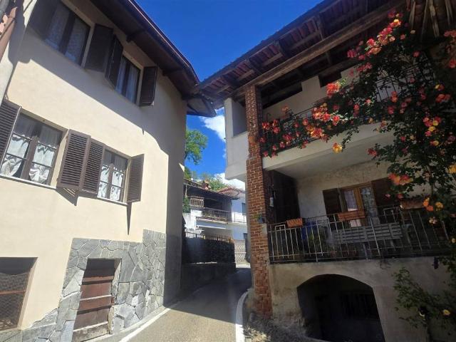 Villa Indipendente in vendita a Piemonte, Biella