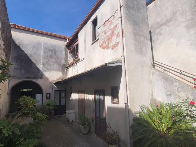 Villa Indipendente in vendita a Camigliano, Campania