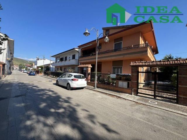 Villa Indipendente in vendita a Camigliano, Campania