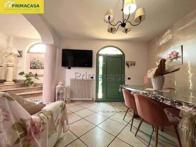 Villa Indipendente in vendita a Pianura Reggiana, Re