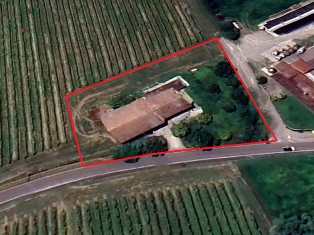 Villa Indipendente in vendita a Pianura Reggiana, Re