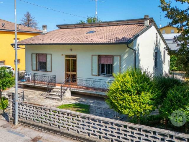 Villa Indipendente in vendita a Pianura Reggiana, Re