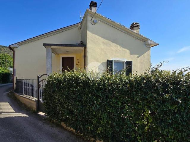 Villa Indipendente in vendita a Campello Sul Clitunno, Umbria
