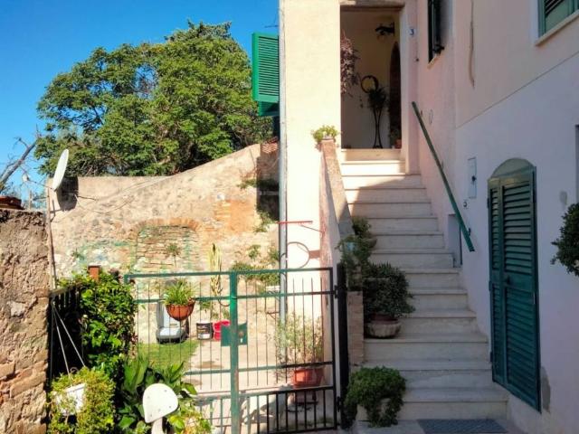 Villa Indipendente in vendita a Campello Sul Clitunno, Umbria