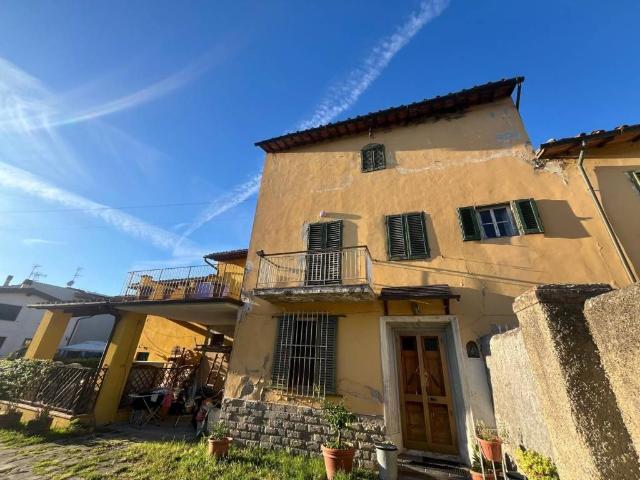 Villa Indipendente in vendita a San Lorenzo, Campi Bisenzio
