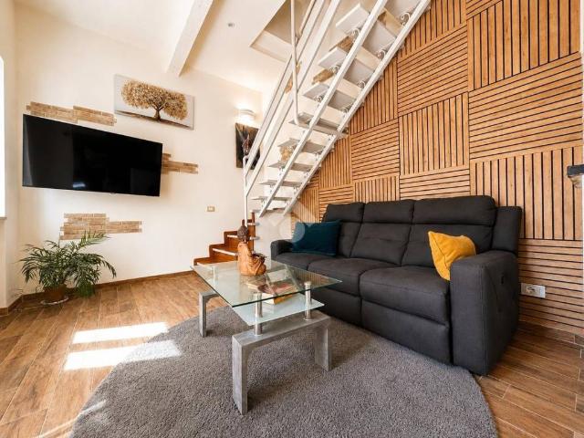 Villa Indipendente in vendita a Santa Maria, Campi Bisenzio