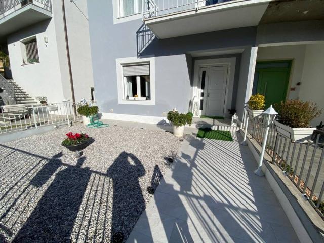 Villa Indipendente in vendita a San Martino, Campi Bisenzio
