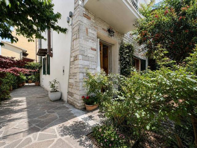 Villa Schiera in vendita a San Lorenzo, Campi Bisenzio