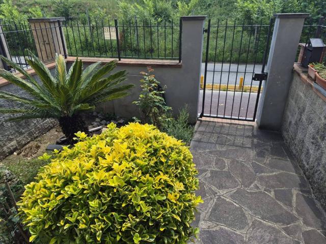 Villa Indipendente in vendita a Limite, Campi Bisenzio