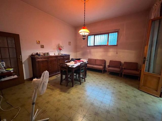 Villa Indipendente in vendita a Campi Bisenzio, Toscana