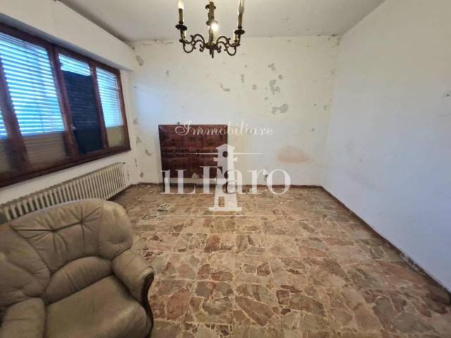 Villa Indipendente in vendita a Capalle, Campi Bisenzio