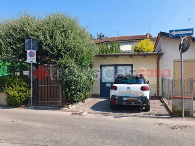 Villa Indipendente in vendita a Fornello, Campi Bisenzio