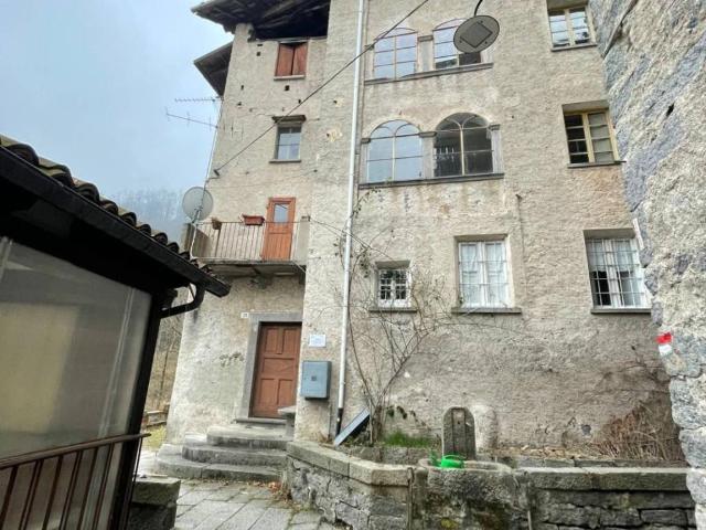 Villa Indipendente in vendita a Piemonte, Biella