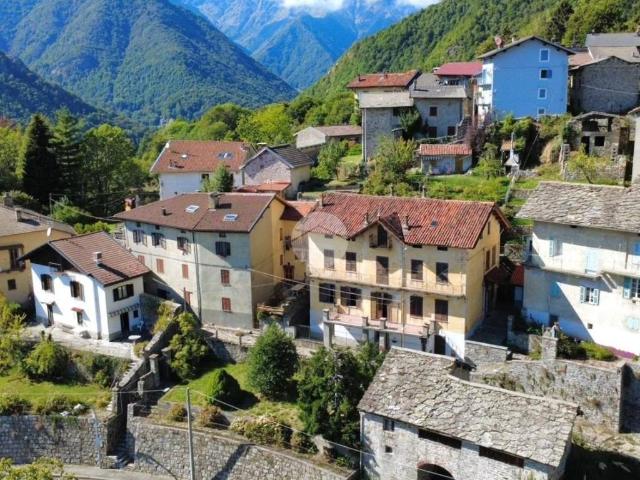 Villa Indipendente in vendita a Piaro, Campiglia Cervo
