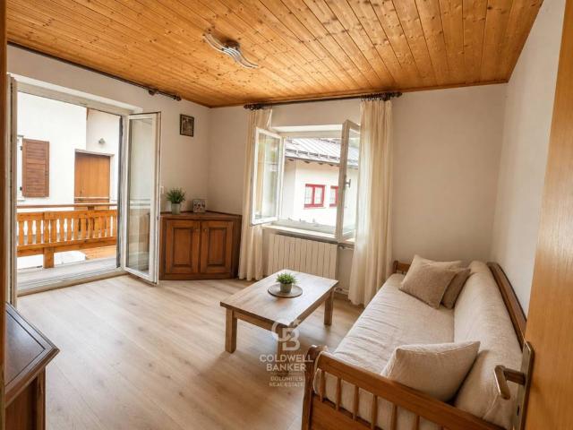 Villa Indipendente in vendita a Comun General de Fascia, Campitello Di Fassa