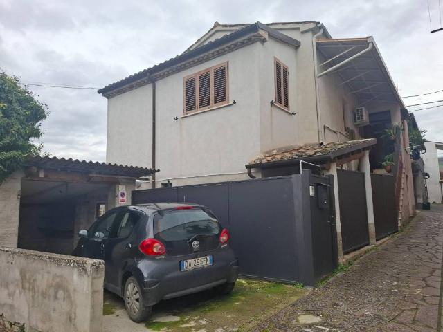 Villa Indipendente in vendita a Campli, Abruzzo
