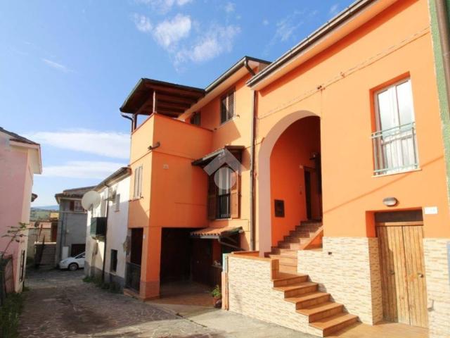 Villa Indipendente in vendita a Campli, Abruzzo
