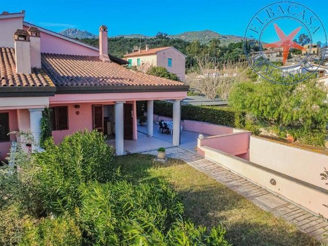 Villa Indipendente in vendita a Campo nell'Elba, La Pila